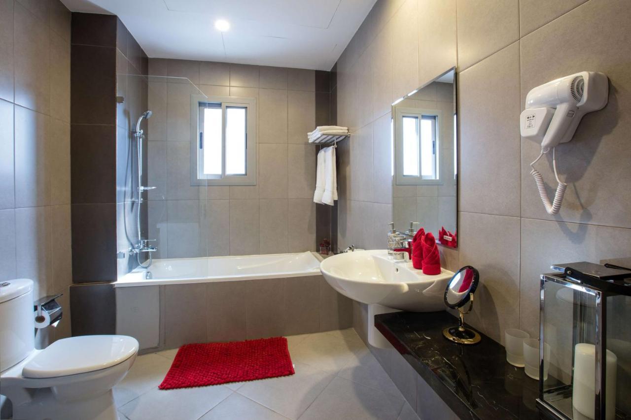 Loumage Suites And Spa Manama Eksteriør bilde