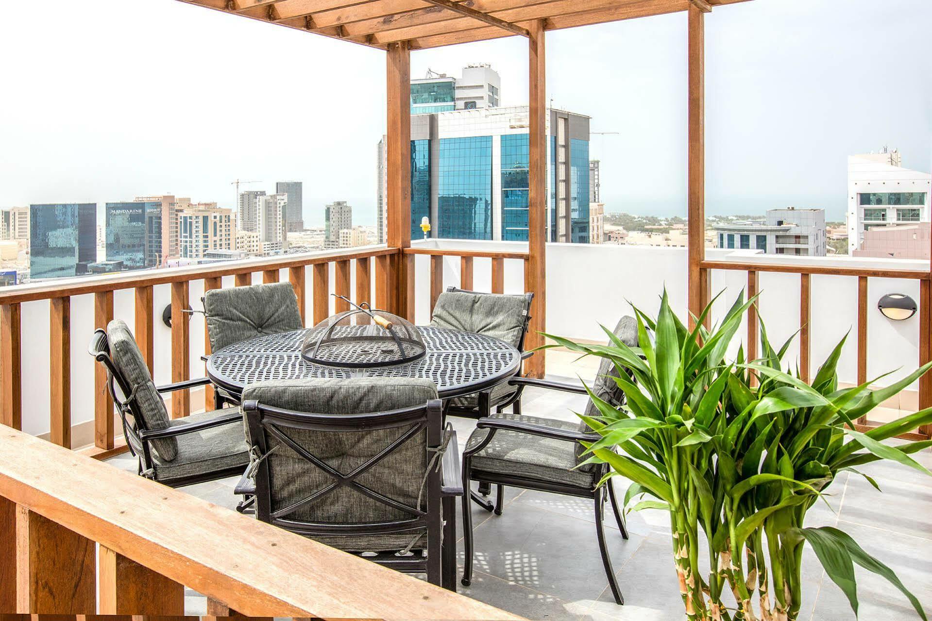 Loumage Suites And Spa Manama Eksteriør bilde